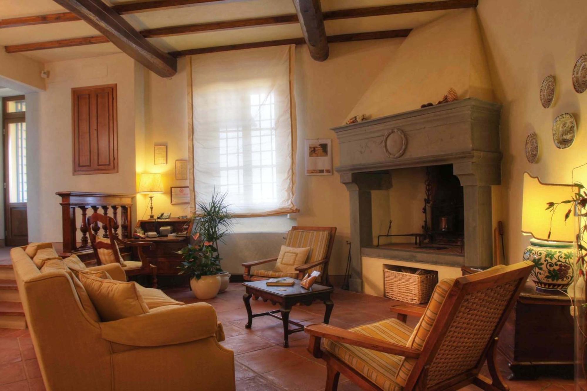 Il Nido Di Gabbiano Guest House Скарперия Екстериор снимка