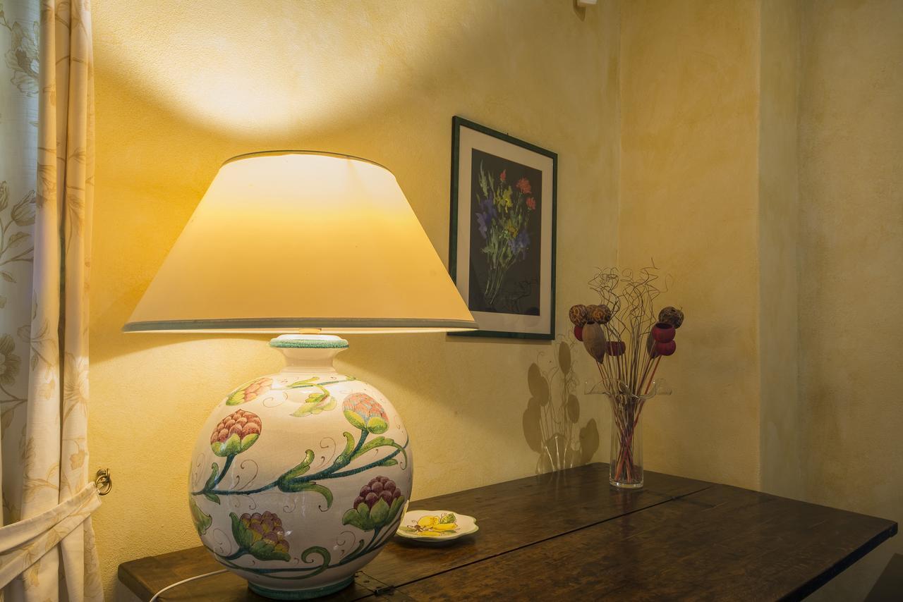 Il Nido Di Gabbiano Guest House Скарперия Екстериор снимка