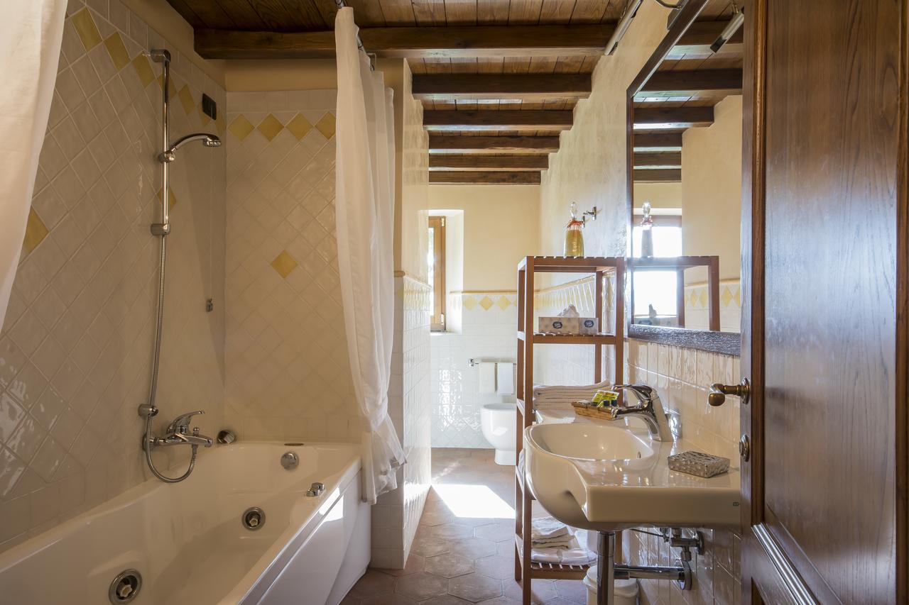 Il Nido Di Gabbiano Guest House Скарперия Екстериор снимка